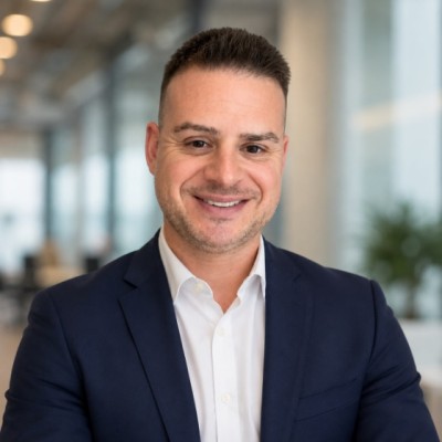 Julian Betancourt, Co-founder of Costingtons